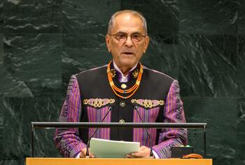 José Ramos-Horta, Presidente da República Democrática de Timor-Leste, discursa em um pódio das Nações Unidas durante o debate geral da octogésima primeira sessão da Assembleia Geral.