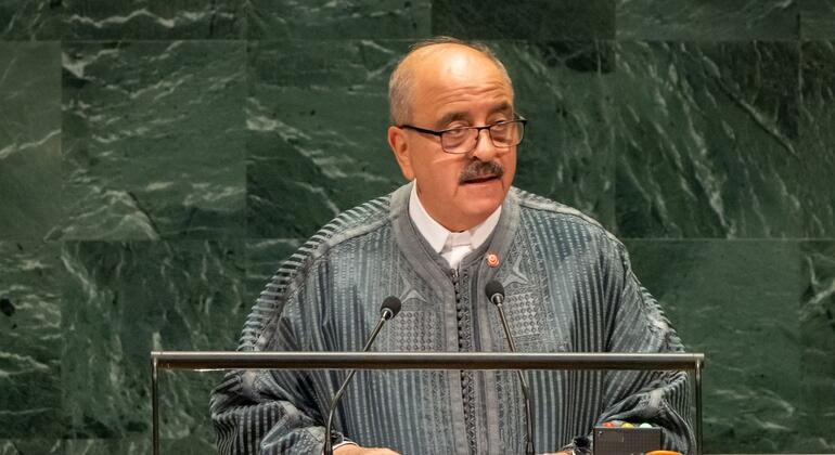 وزير الخارجية التونسي يجدد رفض بلاده أن تكون "دولة عبور أو أرض إقامة للمهاجرين غير النظاميين"