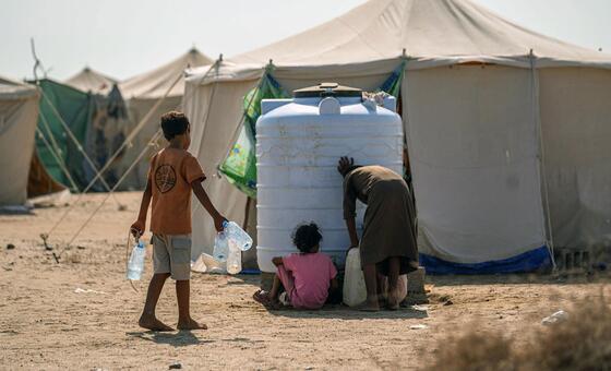 Yemen: Houthi siege, cholera outbreak and aid cuts put civilians in the crosshairs