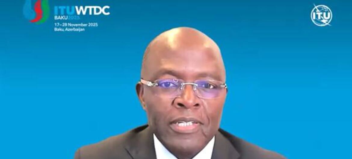 Cosmas Zavazava, Director General de la UIT, hablando en el WTDC 2025 de la UIT en Bakú, Azerbaiyán.