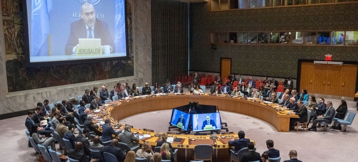 Ramiz Alakbarov, coordonnateur spécial adjoint pour le processus de paix au Moyen-Orient, informe le Conseil de sécurité des Nations unies depuis Jérusalem sur la situation au Moyen-Orient.
