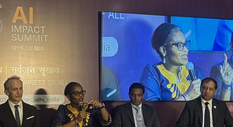 भारत में आयोजित एआई सम्मेलन 2026 के एक सत्र में भाग लेतीं, IFAD की वैश्विक प्रमुख ब्रैन्डा गुंडे.