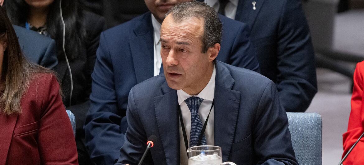 Халед Хиари, помощник Генерального секретаря по Ближнему Востоку, Европе, Америке, Азии и Тихоокеанскому региону, информирует Совет Безопасности о ситуации на Ближнем Востоке и палестинском вопросе.