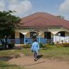 L'équipe de santé publique renforce les mesures préventives à l'hôpital général de référence de Rwampara, dans la province d'Ituri, en RDC, le 28 mai 2026, lors d'une réponse de l'OMS à une épidémie d'Ebola.