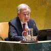 Katibu Mkuu wa Umoja wa Mataifa António Guterres akizungumza kwenye jukwaa wakati wa mkutano wa Baraza Kuu.