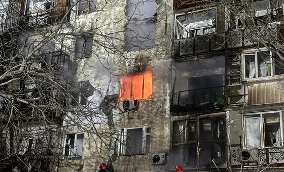 Ucrania: Los ataques interrumpen la calefacción mientras las temperaturas caen Ucrania: Los ataques interrumpen la calefacción mientras las temperaturas caen