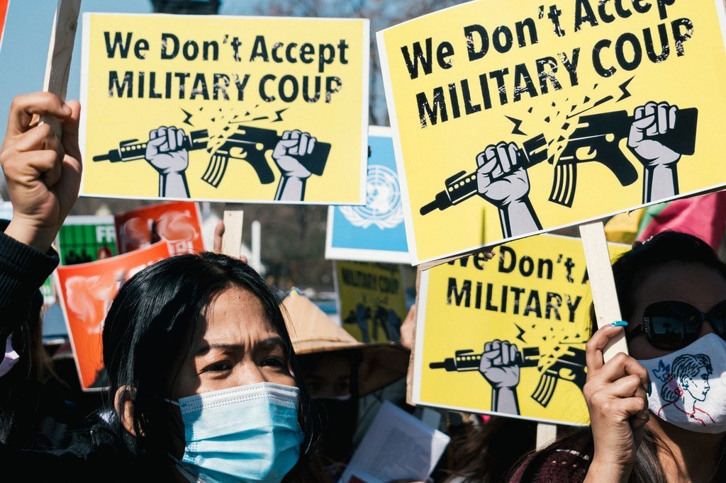 Une manifestation contre le coup d'État militaire au Myanmar à Washington, aux États-Unis, en 2021.