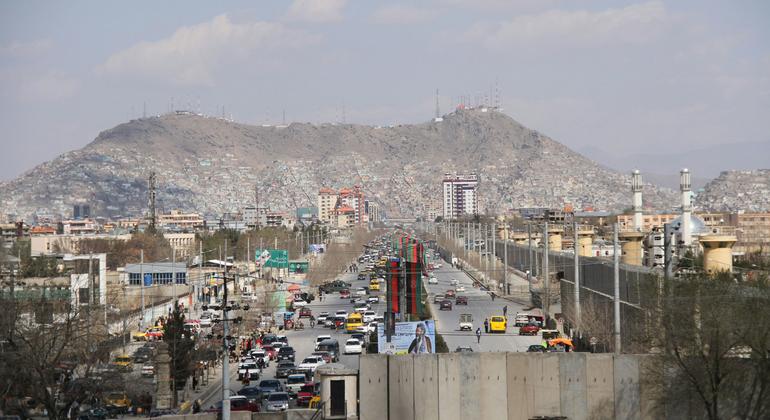 مقتل وإصابة العشرات في أفغانستان في قصف باكستاني، والأمم المتحدة تدعو إلى الوقف الفوري لإطلاق النار