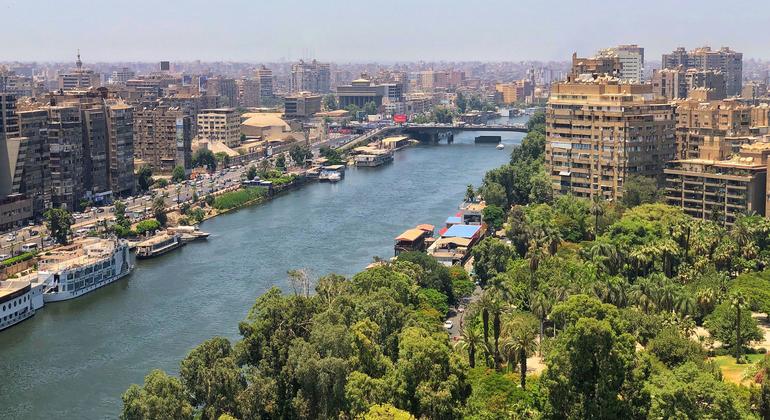 El río Nilo a su paso por El Cairo, Egipto.