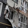 Daños provocados por las armas explosivas  en un edificio de Bucha, en Ucrania.