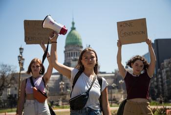 Ну фото: молодые активисты-экологи из организации «Молодежь за климат Аргентины».