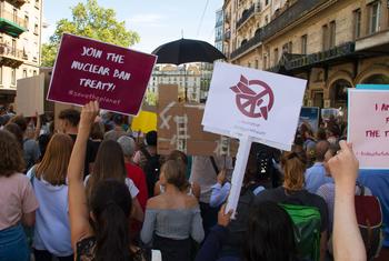 مظاهرة احتجاجية ضد الاسلحة النووية في جنيف (من الأرشيف)