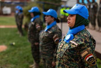 A team of Women Egyptian blue helmets carry out an exercise in Douentza, in the region of Mopti, Mali.