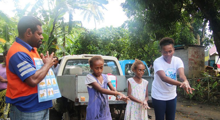 Conducting demonstration on hand-washing, at the Tebaku Community, in Port Vila, Vanuatu. UNICEF is supporting the Government COVID-19 preparedness and response plan for hygiene promotion.