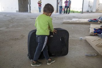 طفل في مركز استقبال في قرية سهل بالعراق، حيث تلقى  182 سوريا مساعدة المنظمة الدولية للهجرة في أكتوبر 2019. 