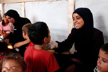 ڈاکٹر امینہ الداحدو نے درجنوں بچوں کا علاج کیا ہے جن کی قوت گویائی جنگ سے متاثر ہوئی ہے۔