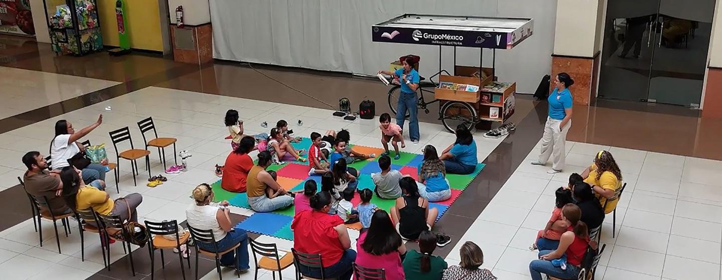 La Biblioteca Bunko Mezhú realizando actividades de promoción de lectura  