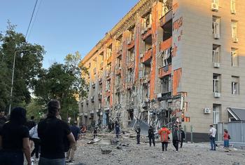 Área residencial de Kharkiv atacada el 25 de mayo.