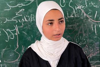 Arwa Al-Masri reside en una escuela de UNRWA en Gaza, junto a más de 20.000 desplazados.