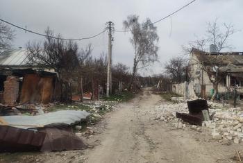 Dans la banlieue de Chernihiv, en Ukraine, 80% du parc immobilier a été détruit par endroits.
