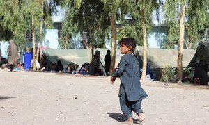 محب الله، 11 عامh، من منطقة 7 بمدينة قندهار، انتقل إلى مخيم حاجي للنازحين بسبب الحرب والصراع. كان في الصف الرابع في مسقط رأسه. الآن لا يتمكن الوصول إلى المدرسة.