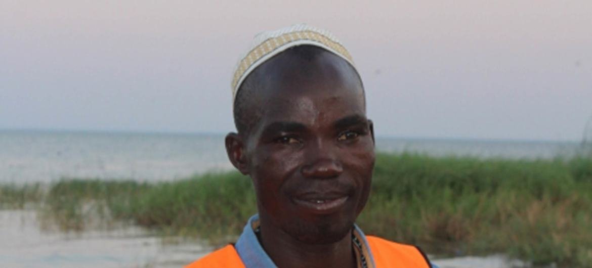 La dégradation de l’environnement et la surpêche dans le lac Malombe ont lourdement pesé sur les pêcheurs locaux, comme Alfred Juma