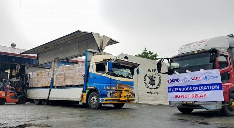 粮食署将7万个家庭食品包运送到受灾地区