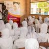 Урок, посвященный репродуктивному здоровью, в школе в Гамбии.   