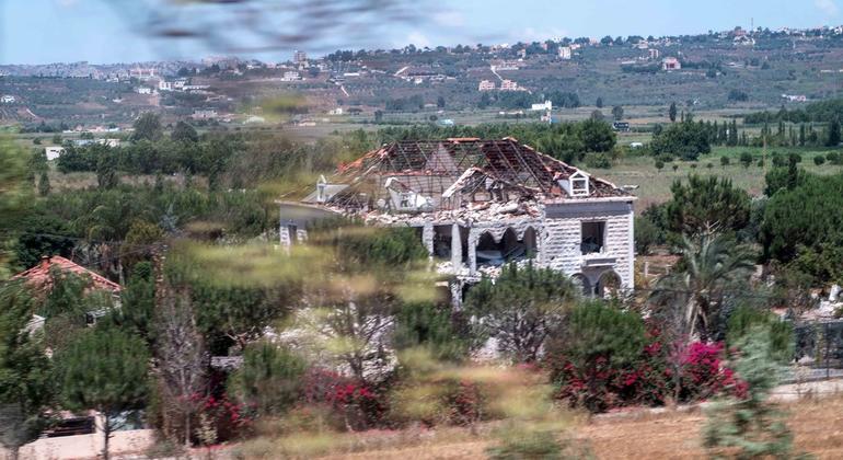 اليونيفيل تبدي قلقا إزاء تقارير عن إصابة مدنيين في غارة إسرائيلية جنوب لبنان