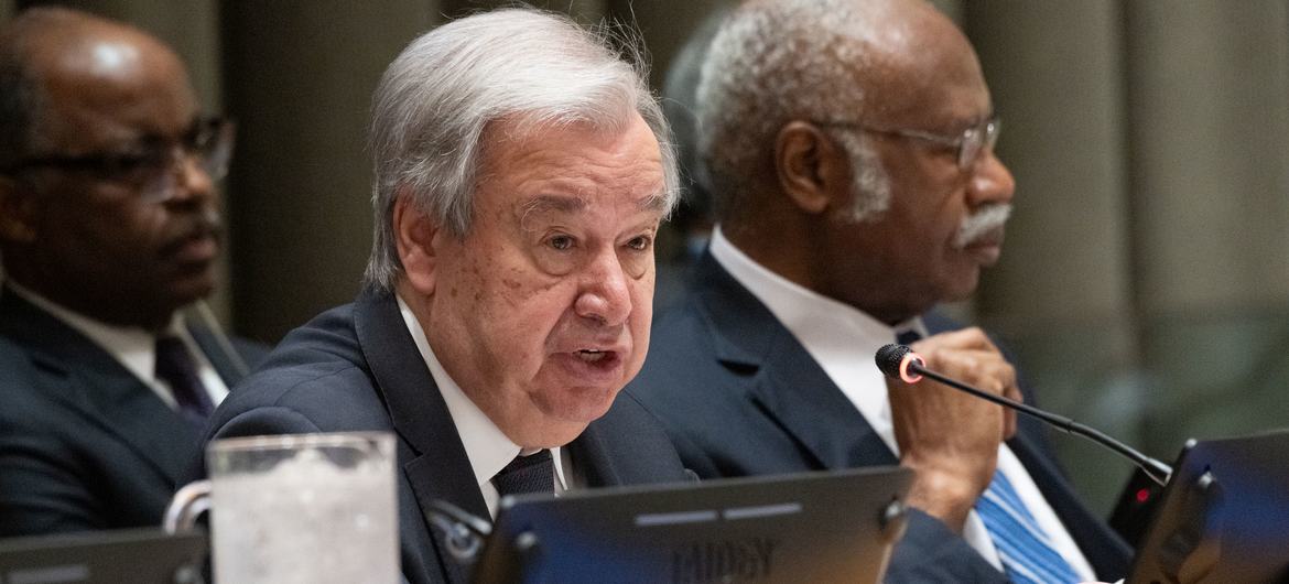 Secretário-geral,  António Guterres, explicou à Assembleia Geral que o relatório agora lançado respeita a divisão e analisa como são cumpridos os mandatos