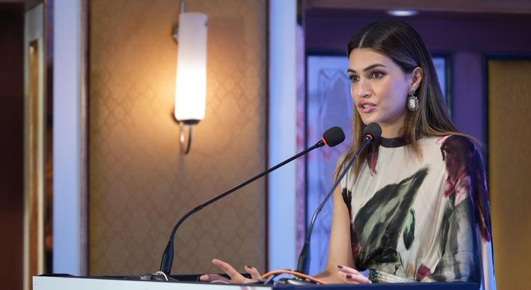 UNFPA की मानद राजदूत के तौर पर कृति सैनन, महिलाओं के सशक्तिकरण, कल्याण और सुरक्षा को आगे बढ़ाने के प्रयास करेंगी.