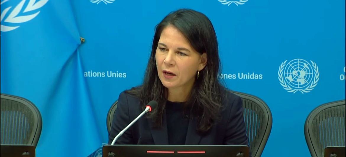 Coletiva de imprensa com a presidente da Assembleia Geral, Annalena Baerbock