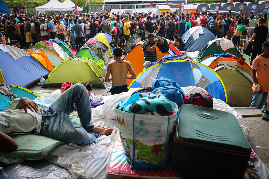 成千上万委内瑞拉移民滞留在巴拿马城。