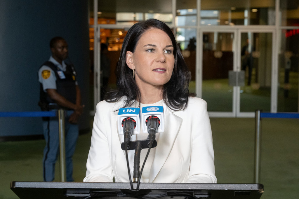  Annalena Baerbock alipowahutubia waandishi wa habari katika Umoja wa Mataifa baada ya kuchaguliwa kuwa Rais wa UNGA80 mwezi Juni 2025.