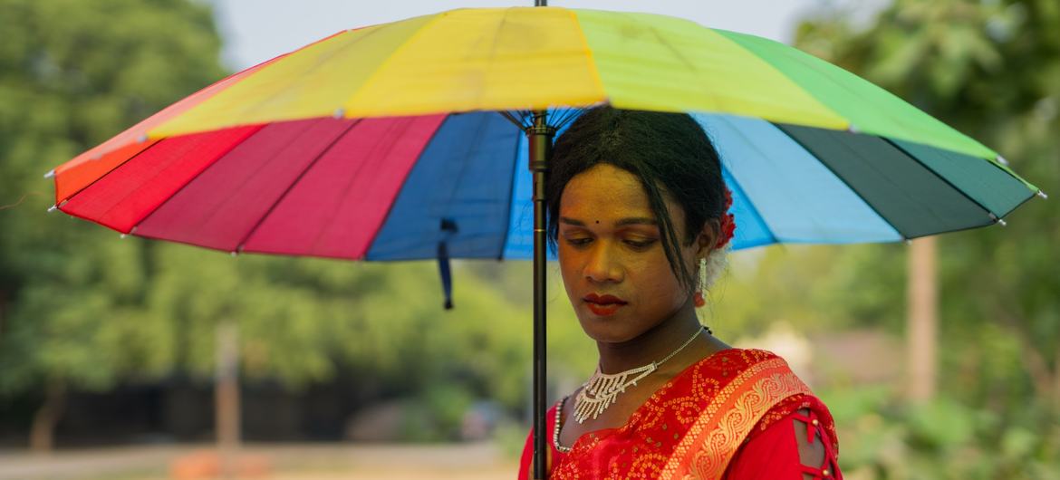झारखंड प्रदेश की ट्रांसजैंडर महिला, बाहा होमस्ला का सपना, नृत्यांगना बनने का है.