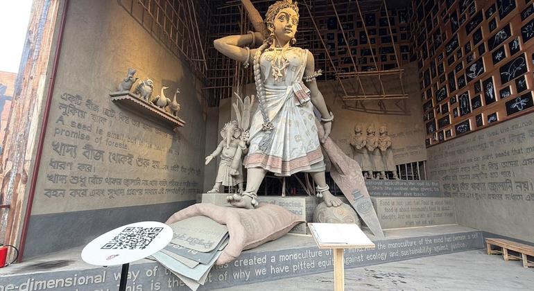 जैविक और सतत कृषि की थीम पर आधारित पूजा पंडाल. जैविक और सतत कृषि की थीम पर आधारित पूजा पंडाल.