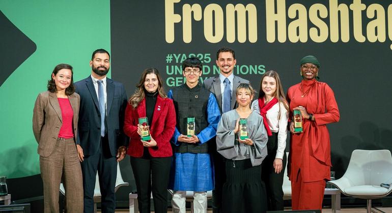 भारतीय किशोर देव करन को जिनीवा में संयुक्त राष्ट्र द्वारा आयोजित युवा कार्यकर्ता सम्मेलन में सम्मानित किया गया.