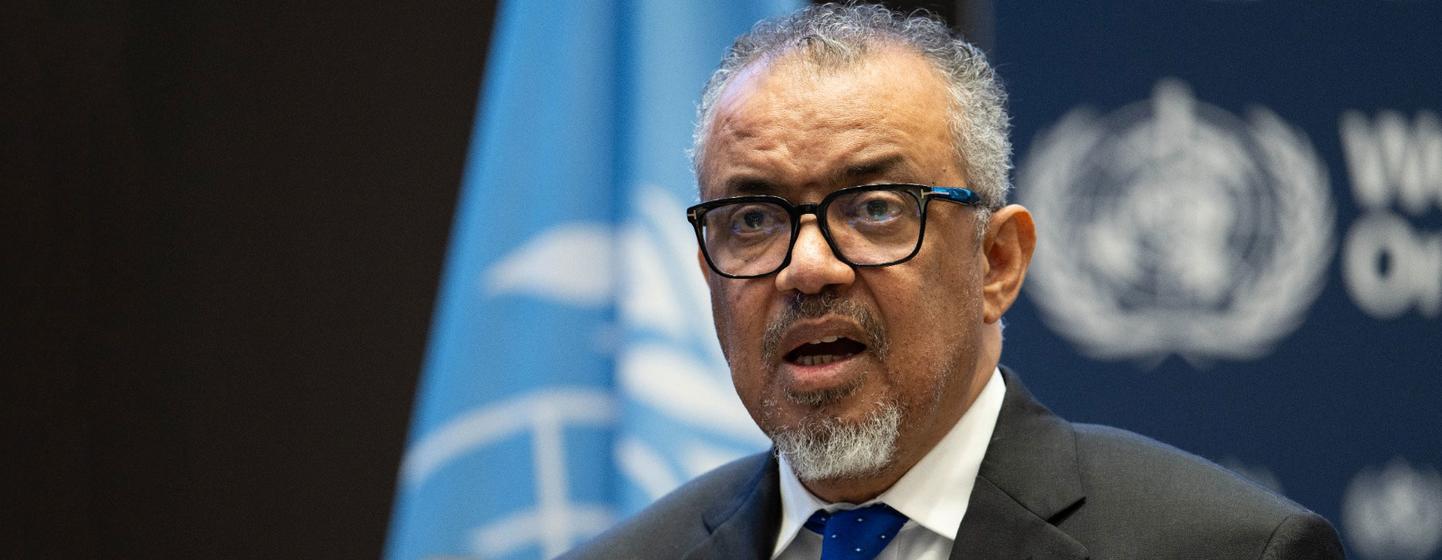 Le Directeur général de l'OMS, Tedros Adhanom Ghebreyesus, prononce le discours d'ouverture de la 156e session du Conseil exécutif.