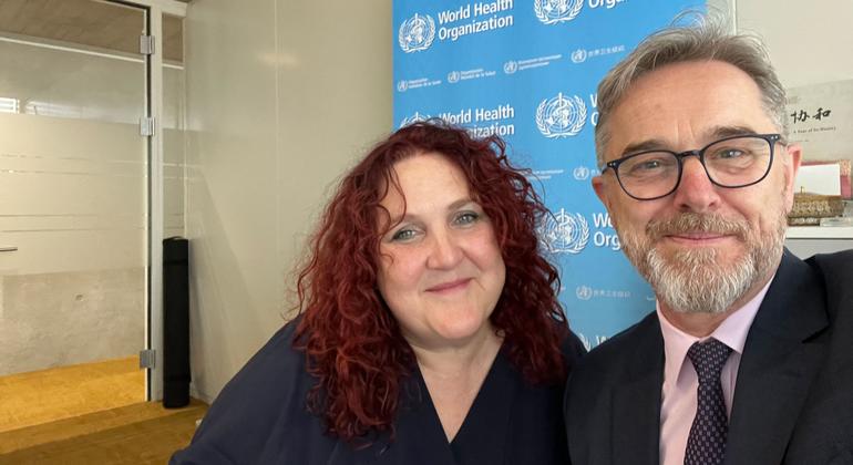 WHO’s Health Workforce Director Jim Campbell and Dr Emma O’Brien, Music Therapy Fellow and founder of Scrub Choir.