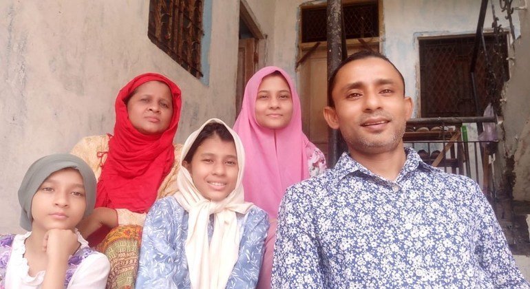 روہنگیا پناہ گزیں نظام الدین انڈیا کے دارالحکومت نئی دلی میں اپنے اہل خانہ کے ساتھ۔