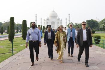 A vice-secretária-geral das Nações Unidas, Amina Mohammed, visitou o Taj Mahal em Agra, na Índia