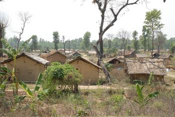 尼泊尔等内陆发展中国家极其容易受到气候变化影响，面临气温上升、干旱和极端天气等问题，但适应能力往往有限。