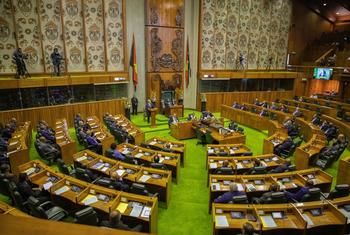 Secretary-General  António Guterres delivers remarks at a meeting of the Parliament of Papua New Guinea.