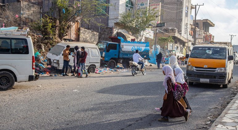 اليمن - لأول مرة منذ قرابة عقد، سلطتا المياه في تعز تتفقان على التعاون عبر خطوط التماس