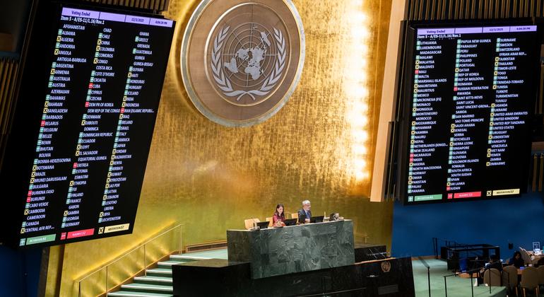 General Assembly demands return of Ukrainian children by Russia