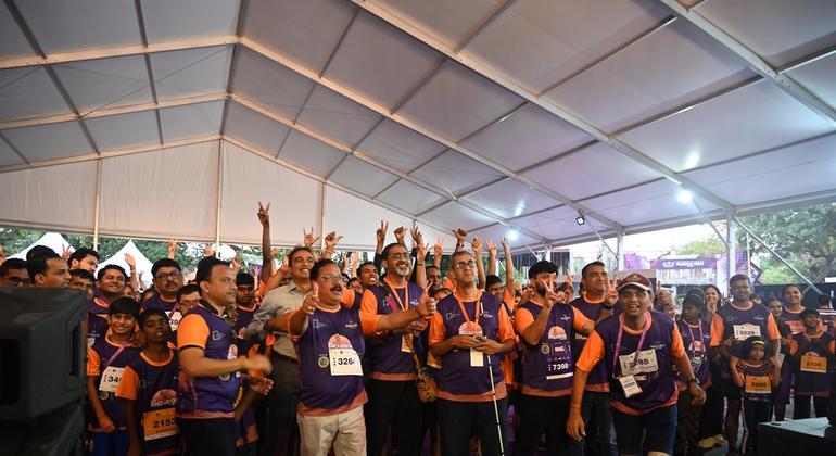 गोवा में अक्टूबर में आयोजित पर्पल फेस्ट 2025 के दौरान, मैराथन में भाग लेने के लिए उत्साहित विकलांगजन.