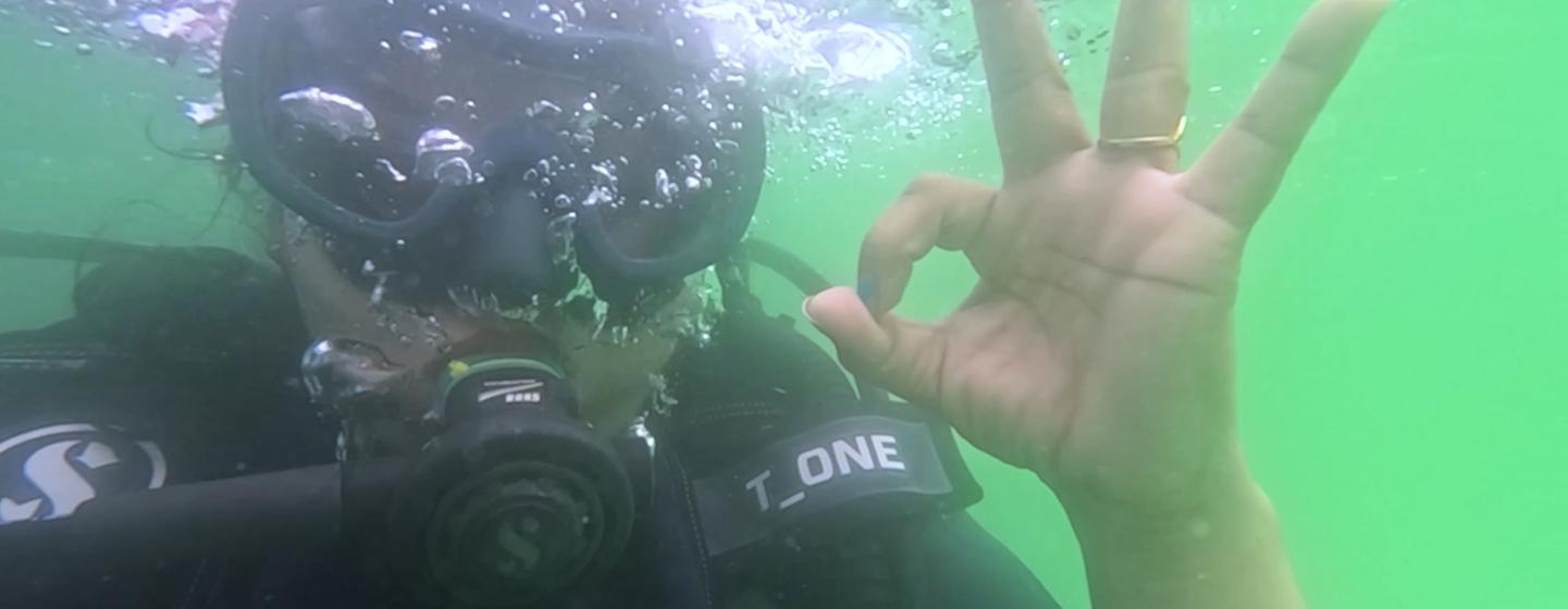 दृष्टिबाधित 14 वर्षीय प्रथमेश सिन्हा ने पहली बार स्कूबा डाइविंग का अनुभव किया और उसका भरपूर आनंद लिया.