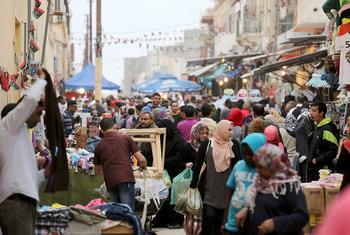 Actividad en un mercado en Trípoli, la capital de Libia. (Archivo)
