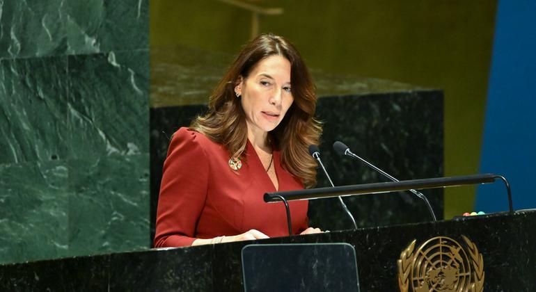 La embajadora de Malta, Vanessa Frazier, interviene en la sesión plenaria de la Asamblea General de las Naciones Unidas sobre la situación en los Territorios Palestinos Ocupados.