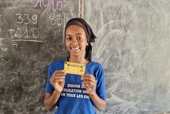 Zénabou, a deaf teenager in the Central African Republic, is able to go to school thanks to a UN-backed education initiative.
